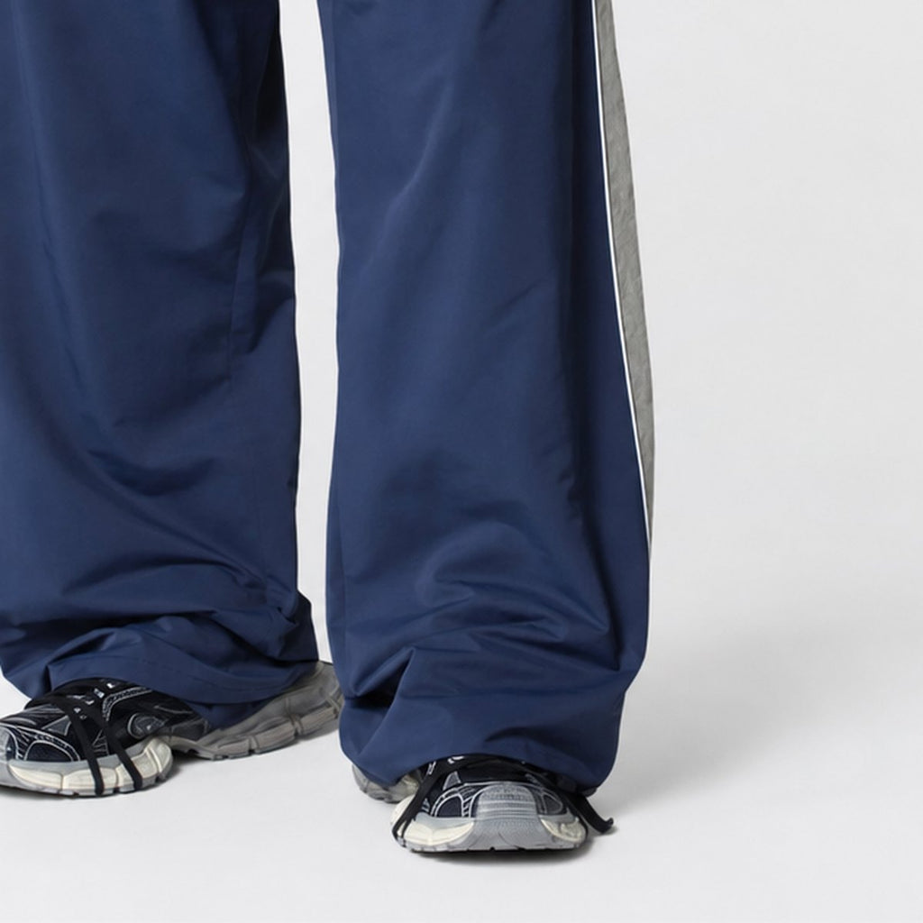 Blue Trousers, photo 3