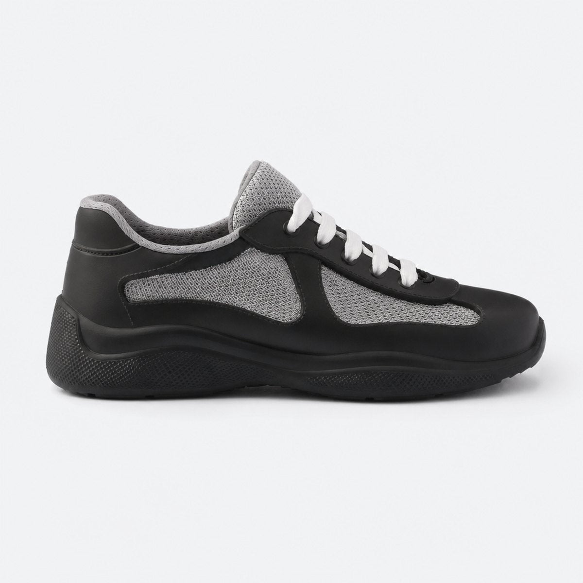 Black Trainers, photo 1