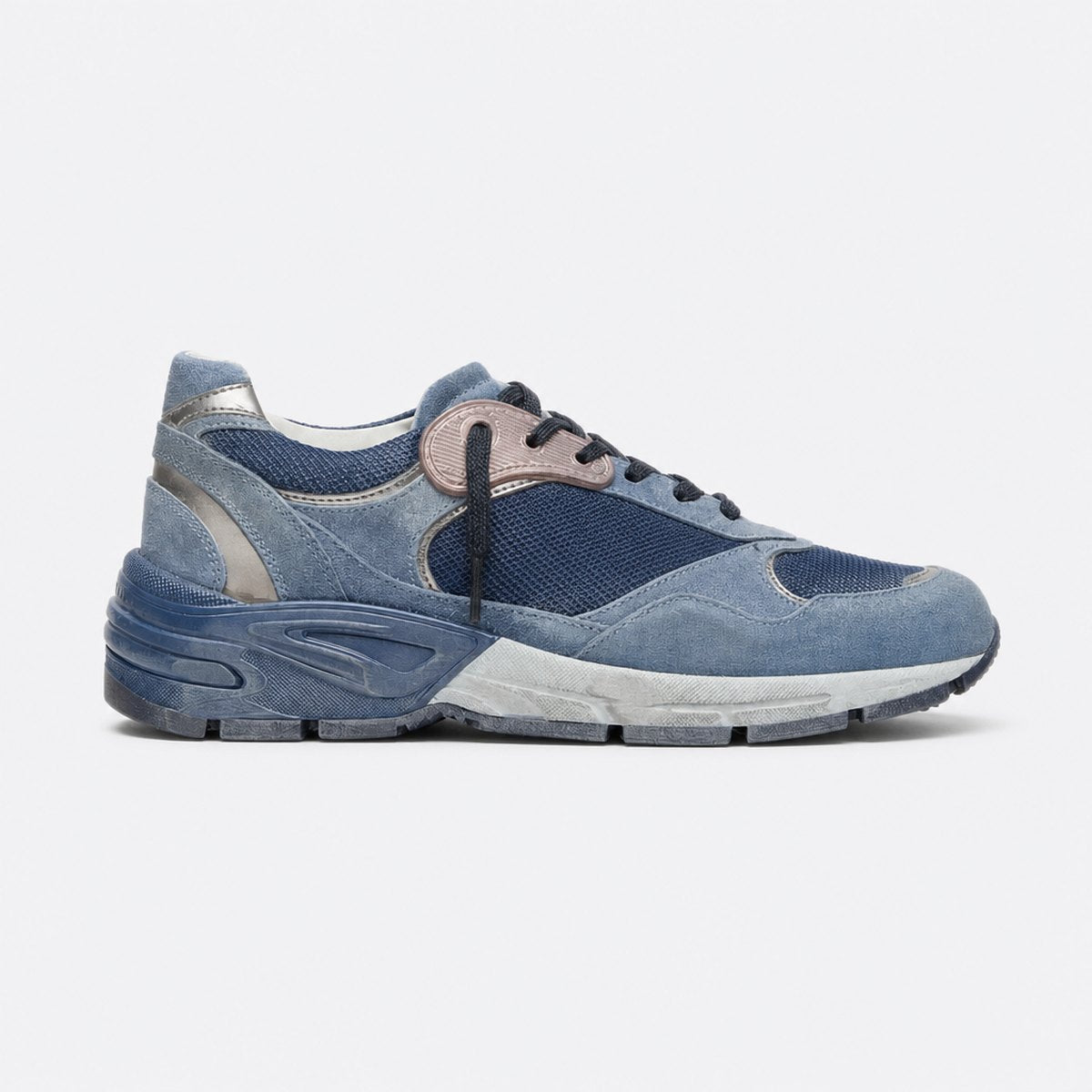 Blue Suede Trainers, photo 1